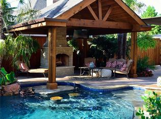 909 Clack Dr, Garland, TX 75044