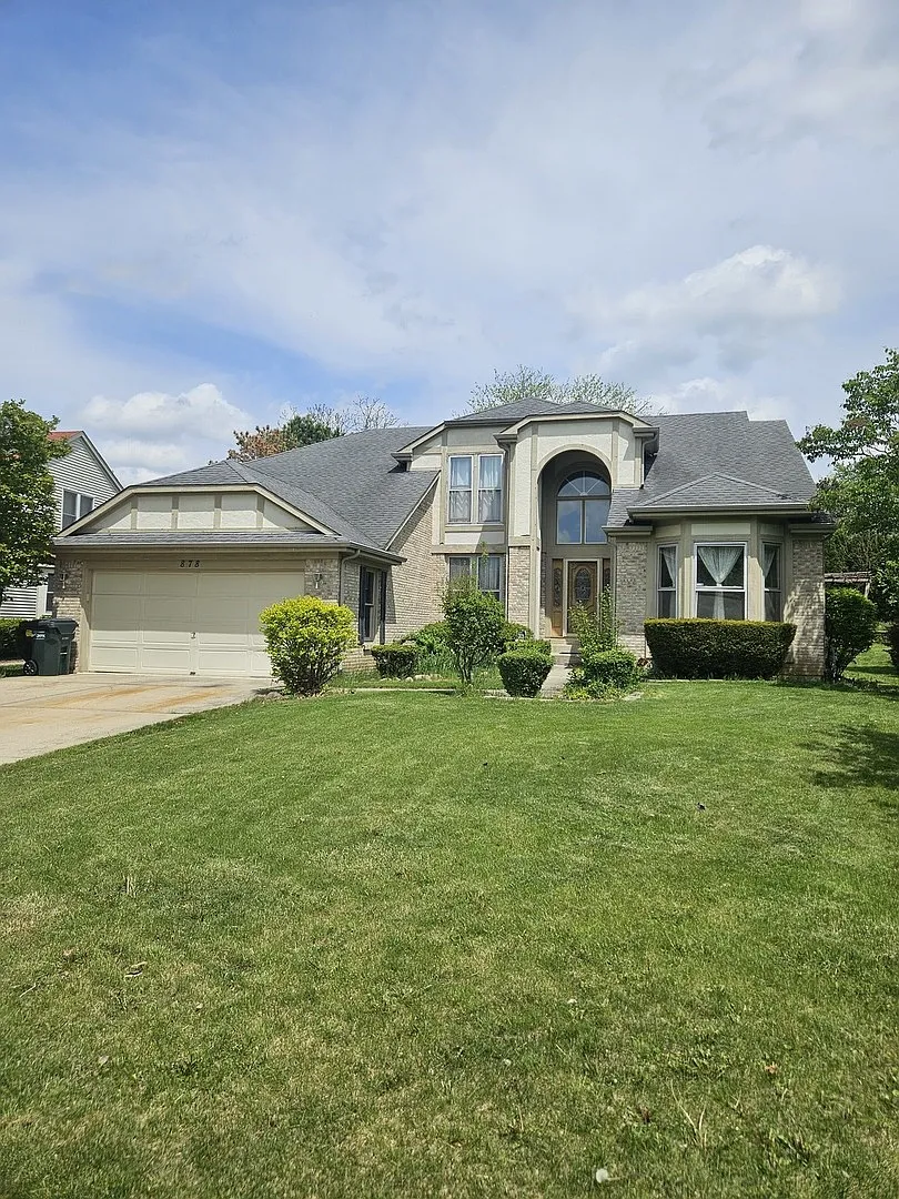 878 Saugatuck Trl photo 1