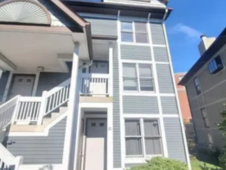 33 Exchange St #33 — Photo 1
