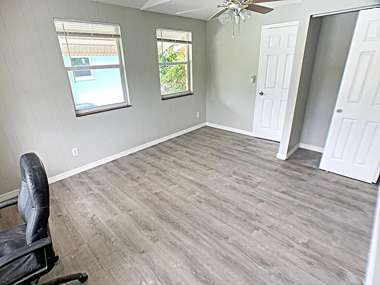 12313 Harland Ave — Photo 17