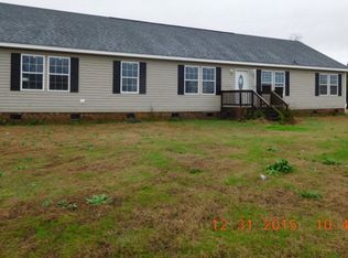 107 Poppy Seed Ln, Mount Olive, NC 28365