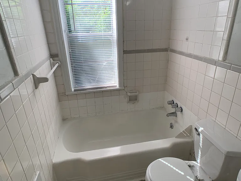 1661 Valley Ave — Photo 32