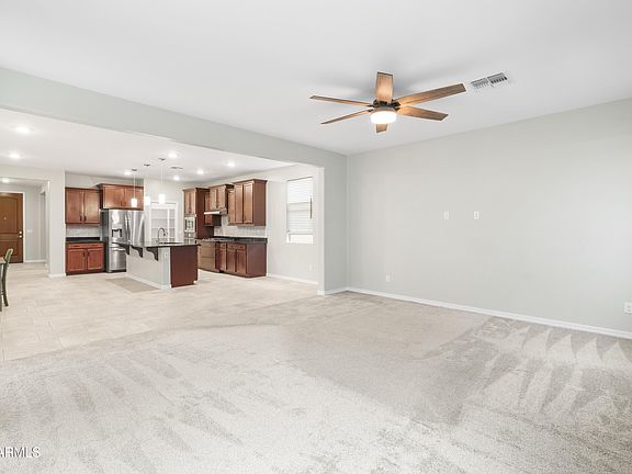 3rd image of 19937 W HEATHERBRAE Drive
