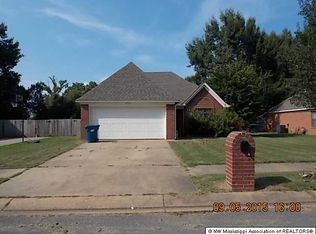 10764 Ridgefield Dr, Olive Branch, MS 38654