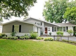 120 Tupelo Ave, Naperville, IL 60540