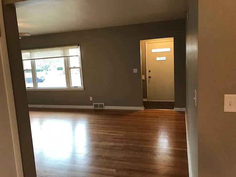 1635 Northlawn Rd — Photo 2