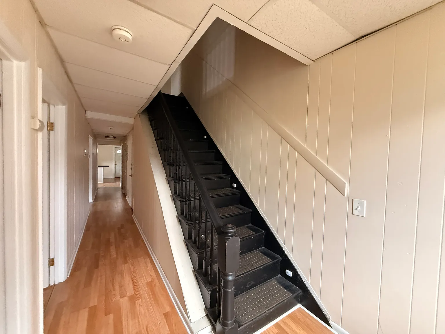 4 bed, $4,800 — Photo 4