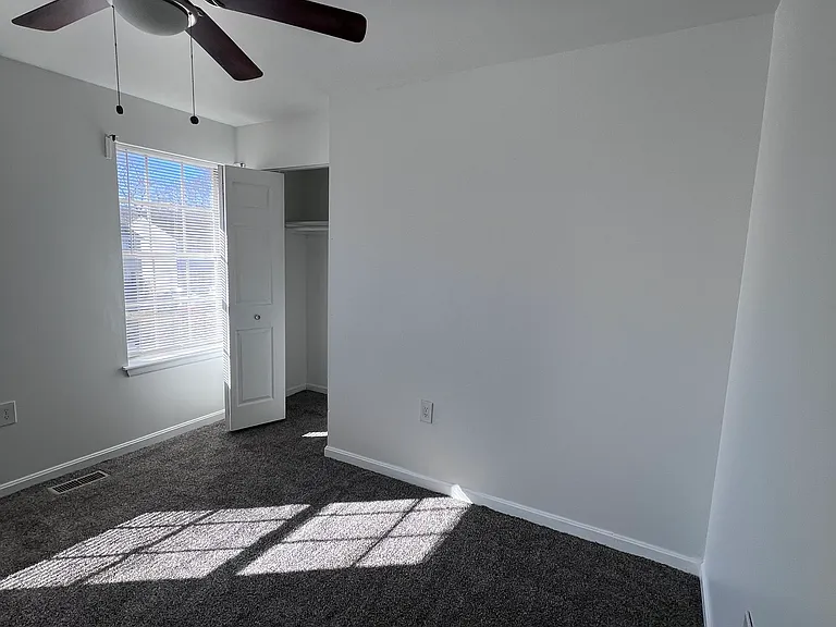 Laburnum Rd — Photo 9