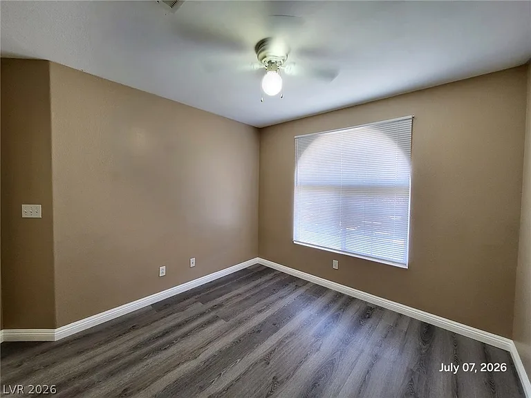 8312 Candlefish Ct — Photo 12