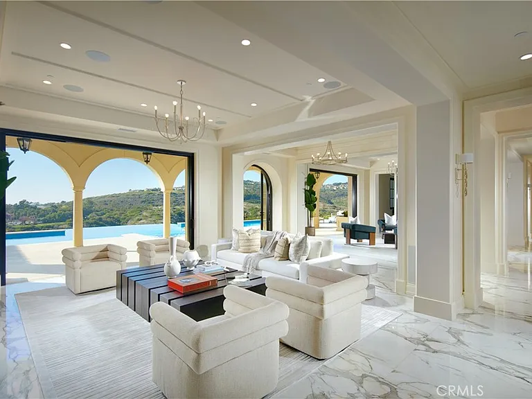 3 Del Mar — Photo 7