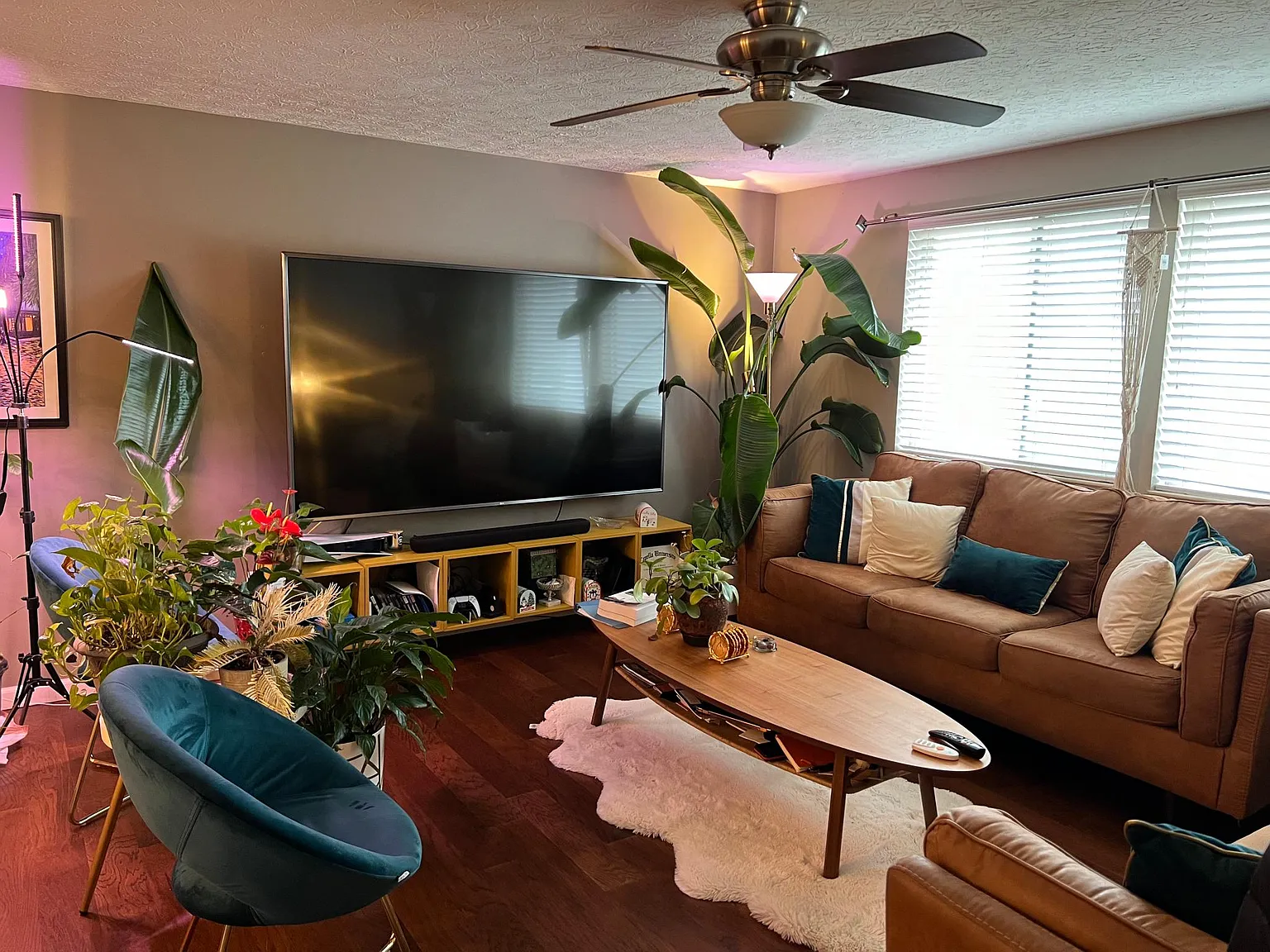 3951 Farm Brook Ln — Photo 3