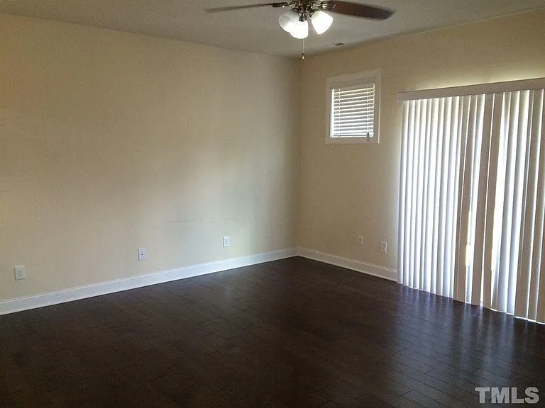 3933 Amelia Park Dr — Photo 8