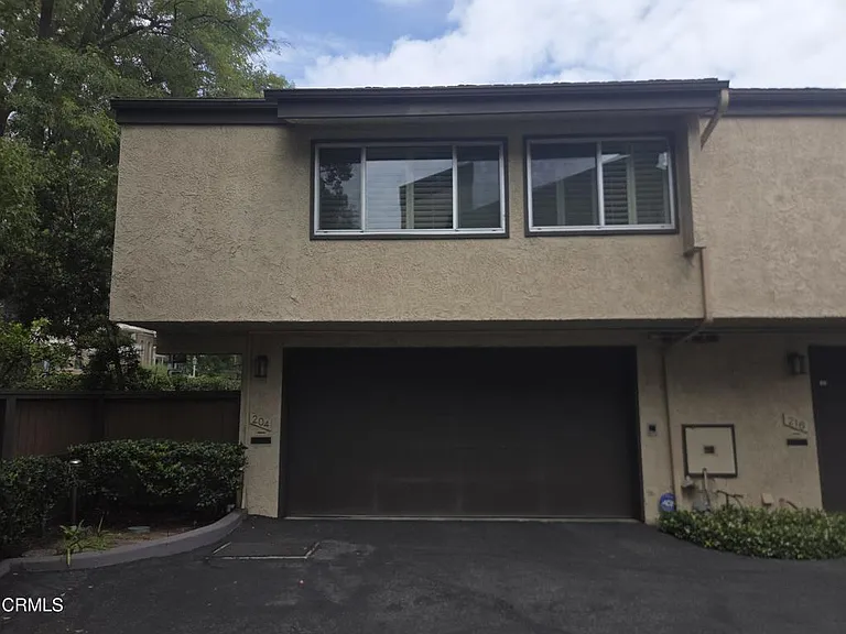 204 Cordova St — Photo 2