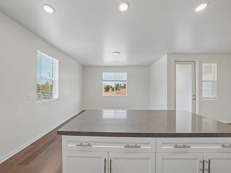 Gallery Park Apartments — Photo 120
