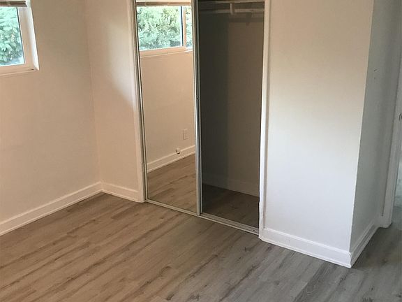 2nd image of 229 E 57th St #4