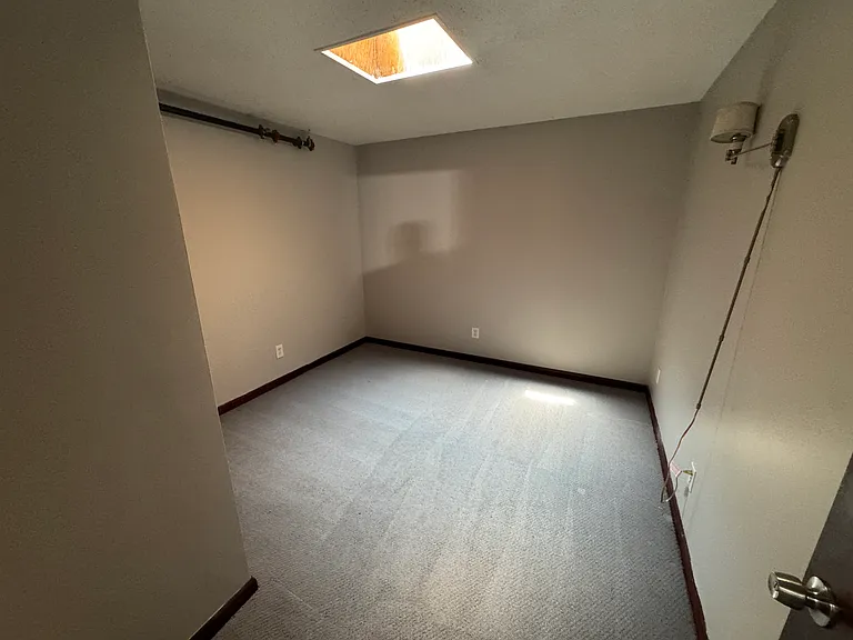 1311 Middlesex St #3R — Photo 8