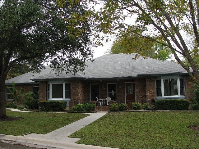 1st image of 1328 Cypress Bend Cv