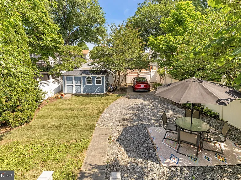 821 Elder St NW — Photo 33