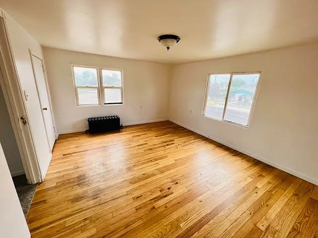 2 bed, 2846 sqft, $1,250 — Photo 2