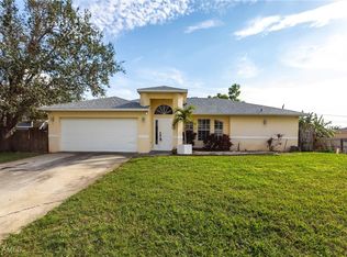 8462 Butternut Rd, Fort Myers, FL 33967