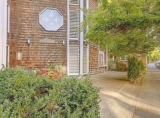 303 13th Ave E APT 201, Seattle, WA 98102