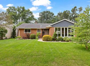 214 S Harvard Ave, Arlington Heights, IL
