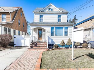 13428 243rd St, Rosedale, NY 11422