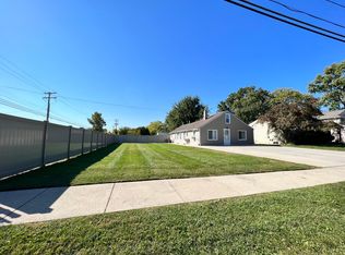 11671 Hartel Ave APT 4, Livonia, MI 48150