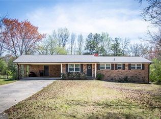6348 Garnet Dr, Douglasville, GA 30135