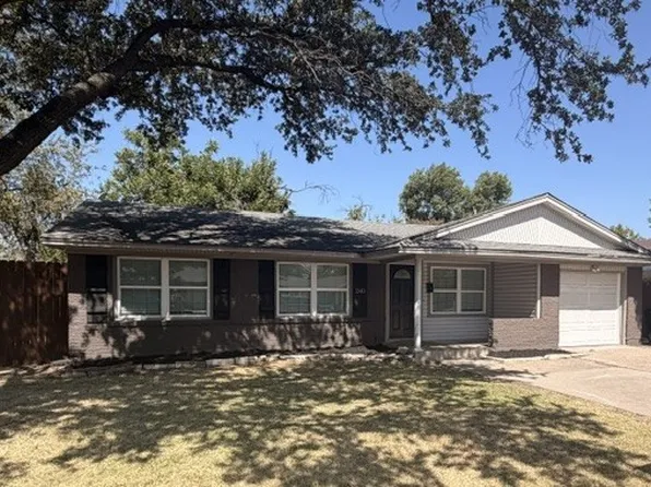 13403 Winterhaven Dr, Farmers Branch, TX 75234