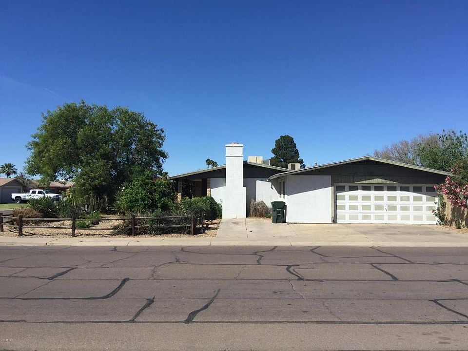 1st image of 734 E Via Elena St