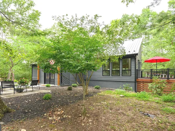 228 Rising Sun Rd, Hedgesville, WV 25427