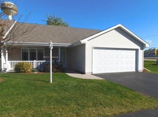 1511 Willowbrook Ct, Sheboygan, WI 53081