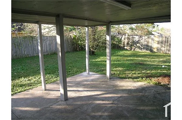 Building Photo - 16322 Setter Ct