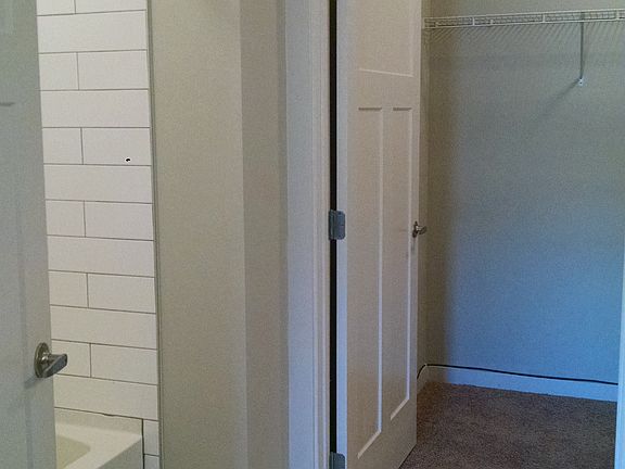 4th image of 863 Canal St APT 101