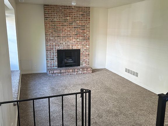 5th image of 1757 E Redondo Ave