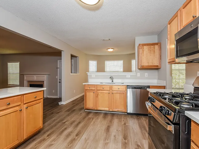 6964 Foxmoor Way — Photo 7