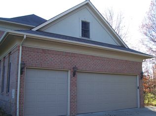 10 Timber Run Dr, Canfield, OH