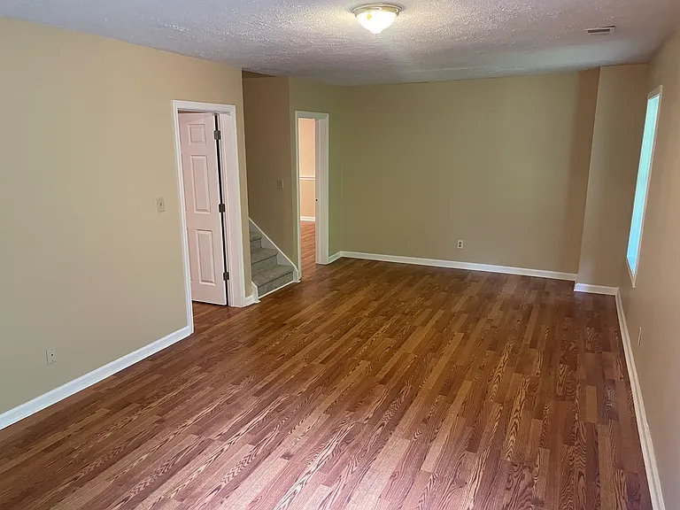 608 Rhodora Rdg — Photo 21