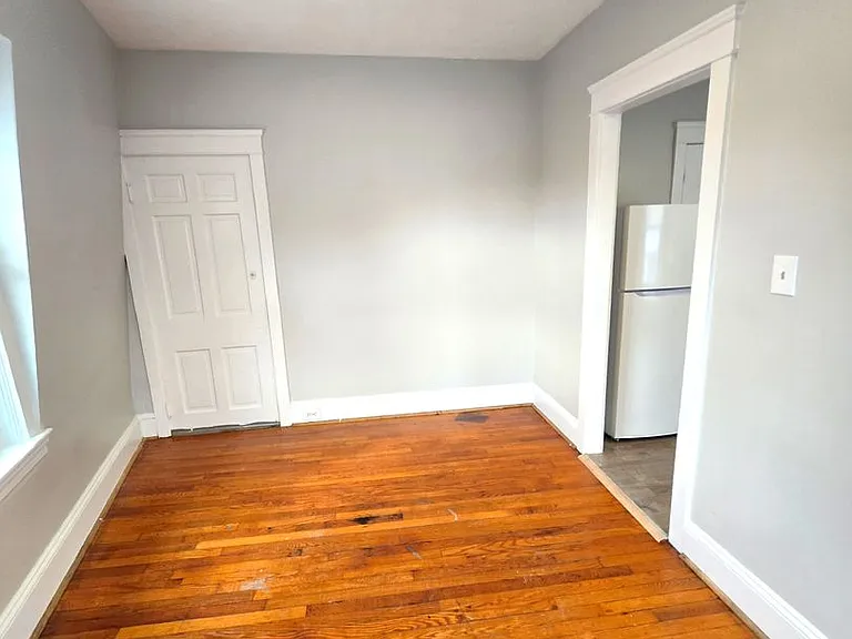 161 Montgomery Street — Photo 9