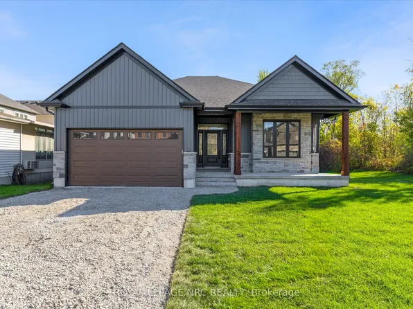 207 Forks Rd, Welland, ON L3B 6C5