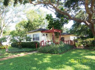 227 35th Ave NE, Saint Petersburg, FL 33704