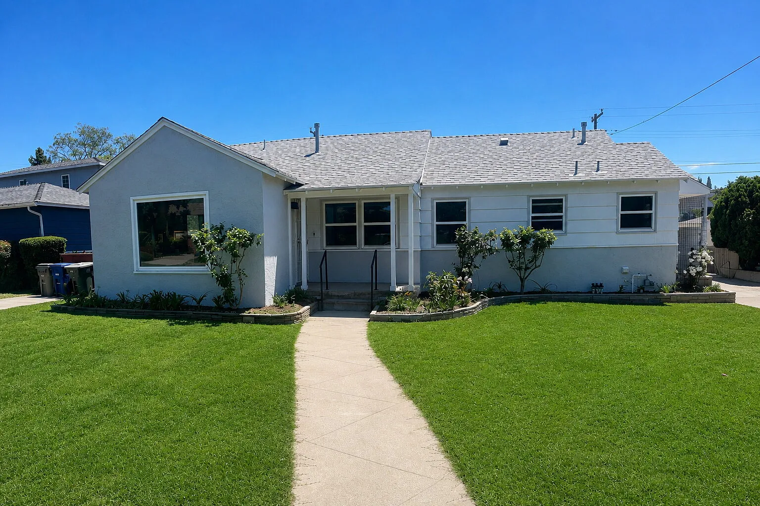 3 bed, 2.0 bath, 1215 sqft, $4,500 — Photo 1