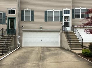 20 Nittany Ln, Wilkes Barre, PA 18702