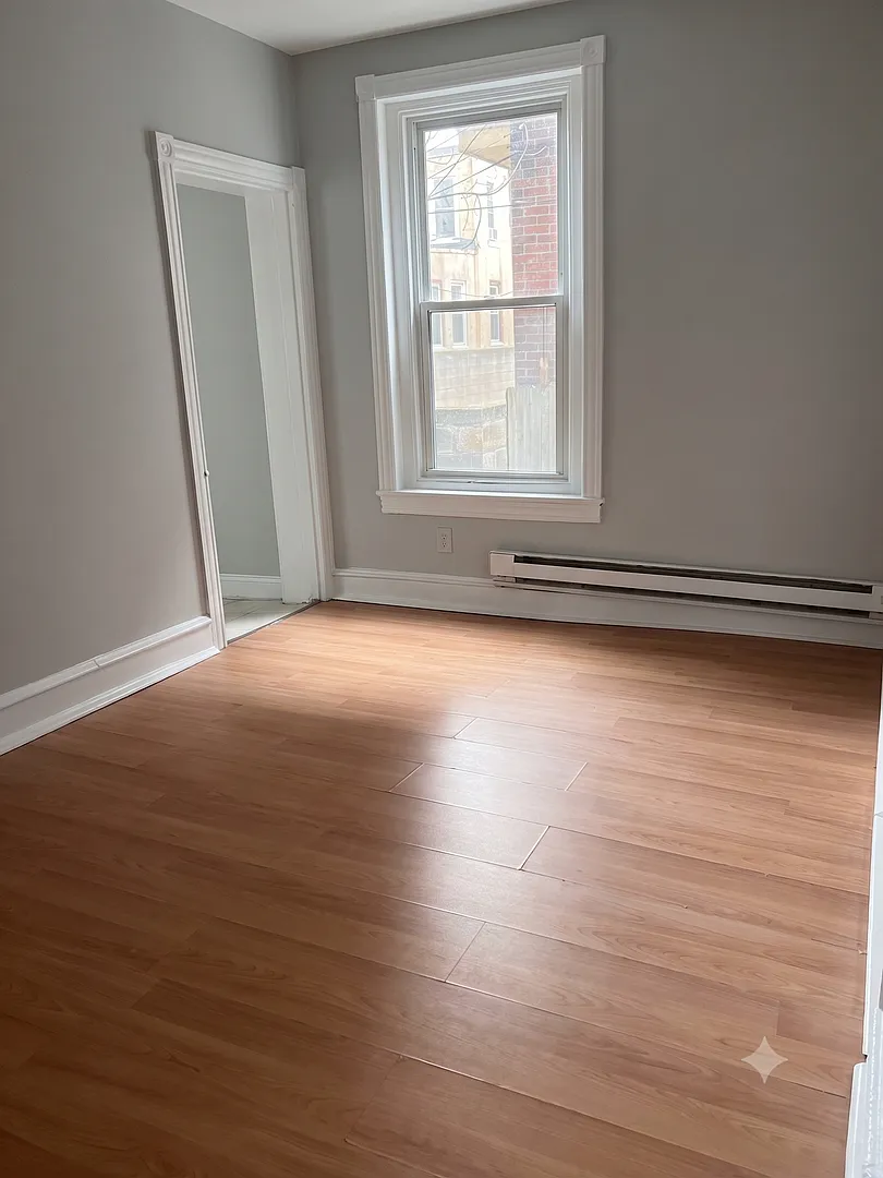 53 West Logan St. — Photo 4