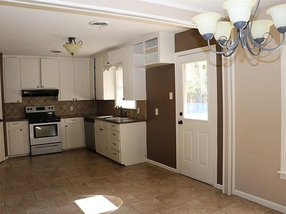 3rd image of 200 W Martindale Dr