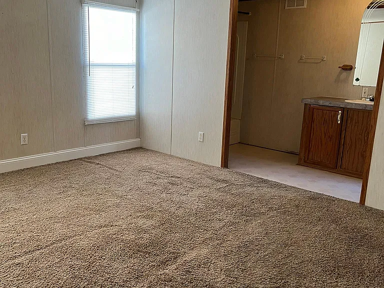 3951 S Mentor Ave #19 — Photo 11