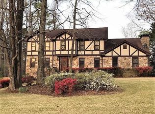 855 Glen Ridge Dr, Lilburn, GA 30047