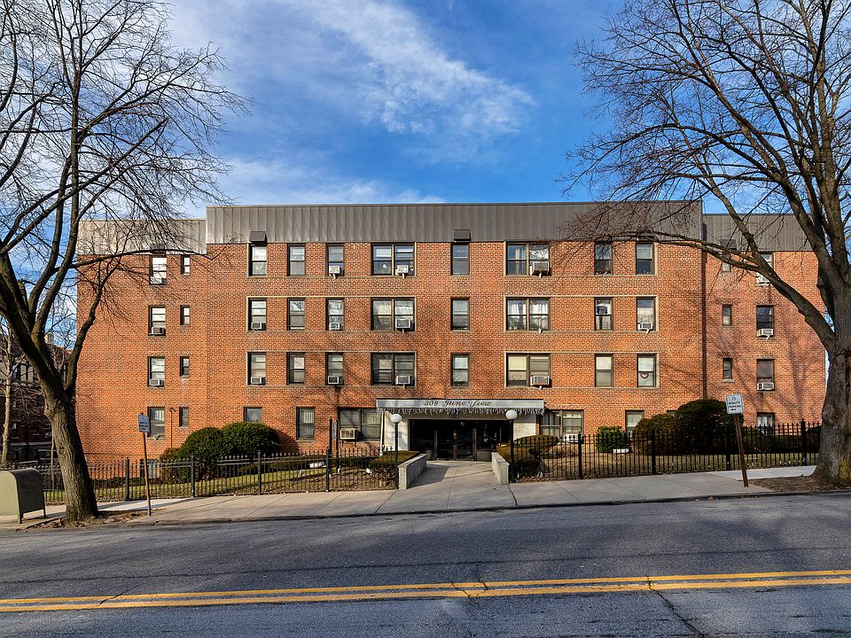 1st image of 309 N Broadway APT 4J