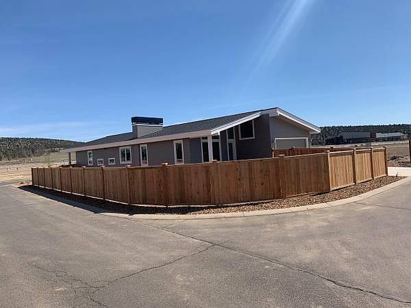 2nd image of 1420 NE Perspective Dr